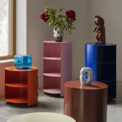Hide Pedestal