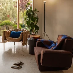 Hunk Lounge Chair With Armrests