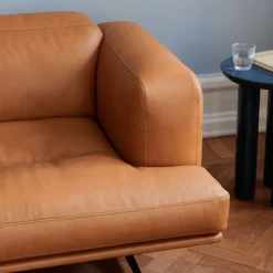 Inland AV23 3-seters sofa polert aluminium ben