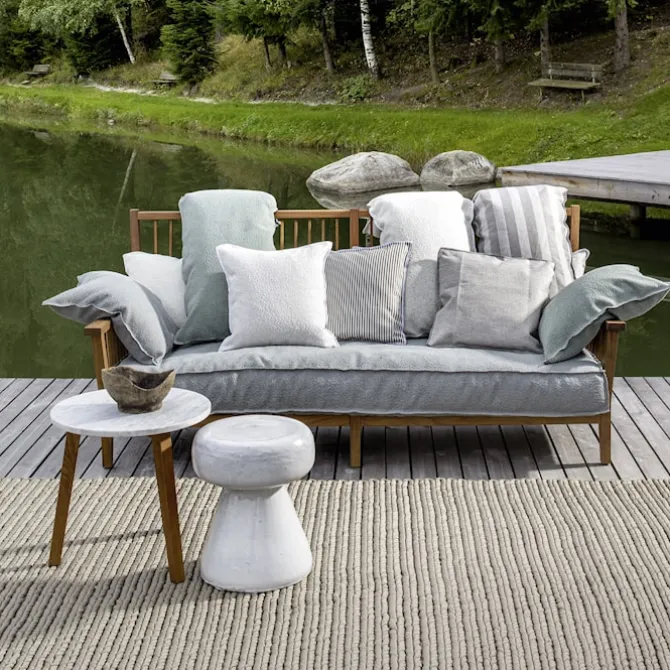 Inout Side Table