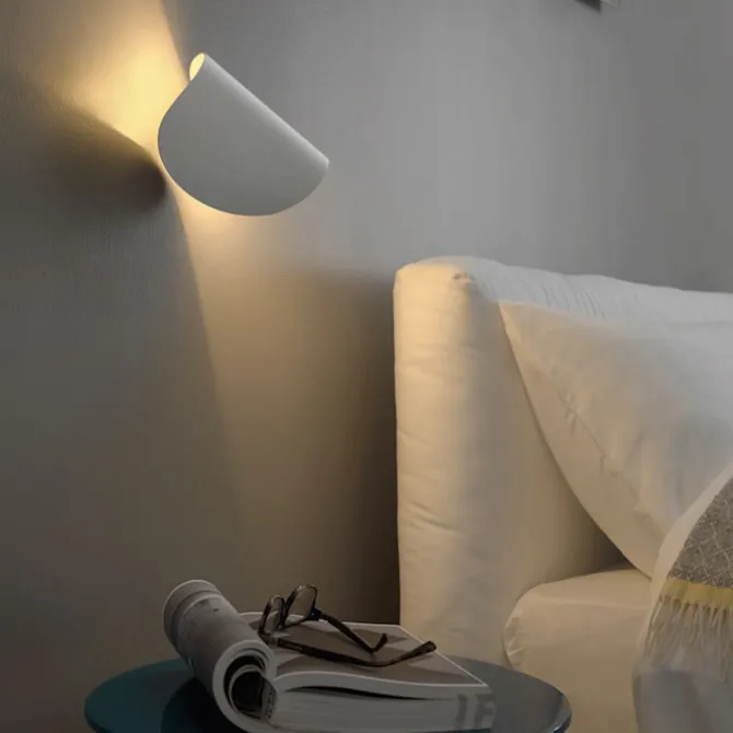IO - Vegglampe
