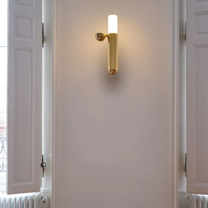 ISP - Vegglampe