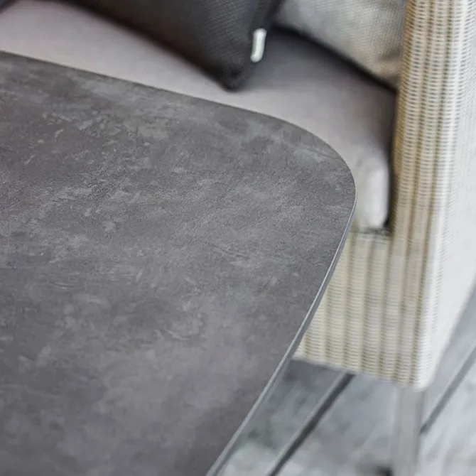 Joy Oval Table