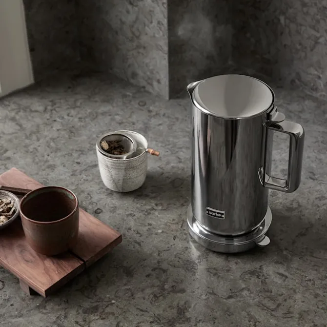 Kettle vannkoker i polert stål