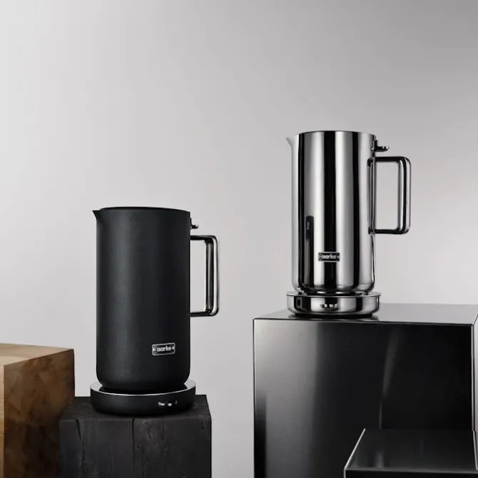 Kettle vannkoker svart