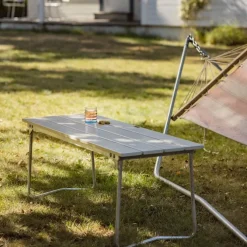Klassisk spisegruppe med B25A bord, benk 8 og 2 stoler 1