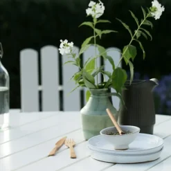 Klassisk spisestuesett med bord B31, hagebenk og 2 lenestoler