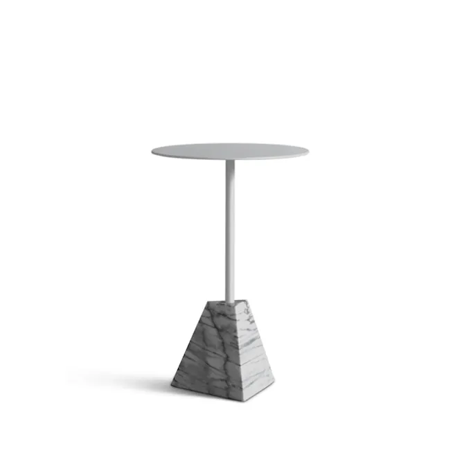 Knockout Table Pyramid