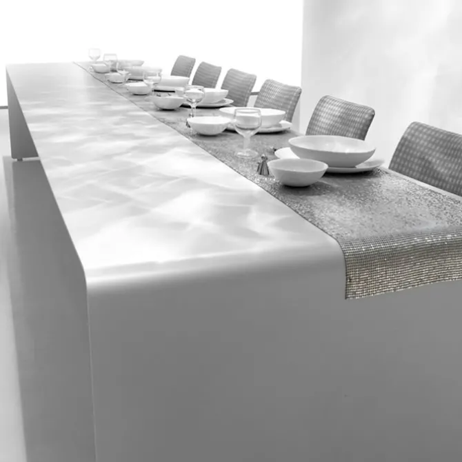 La Grande Table