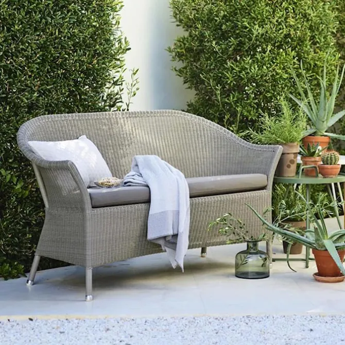 Lansing Sofa