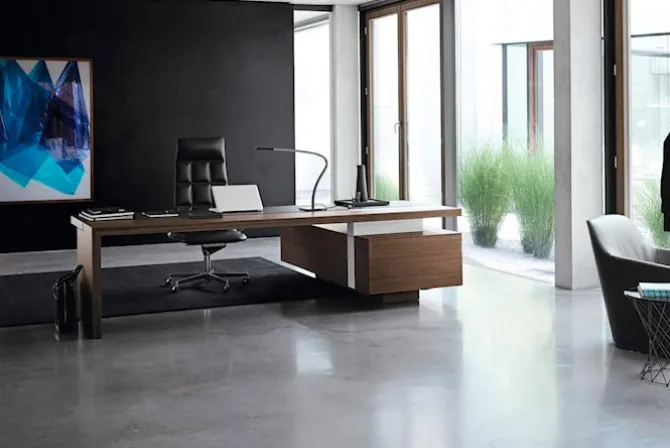 Leadchair Executive