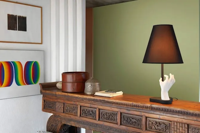 Mano Table Lamp