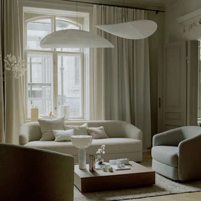 Mass Wide Coffee Table