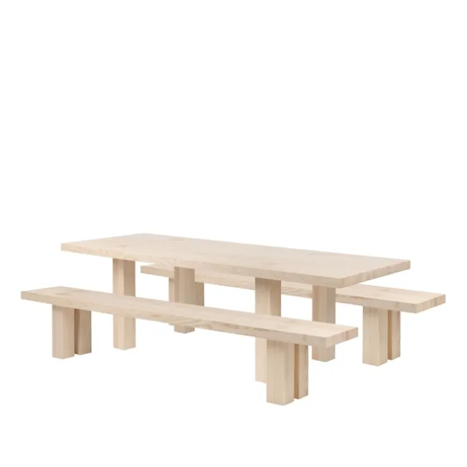 Max Table + Benches