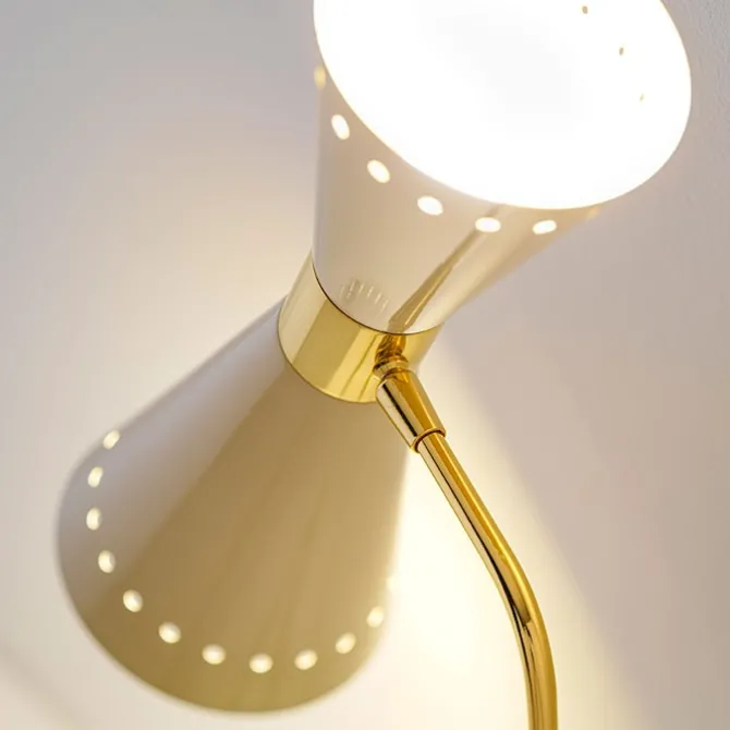 Megafono Table Lamp