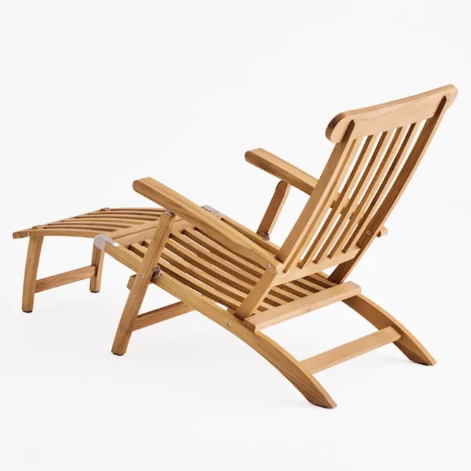 Midsummer deck-chair