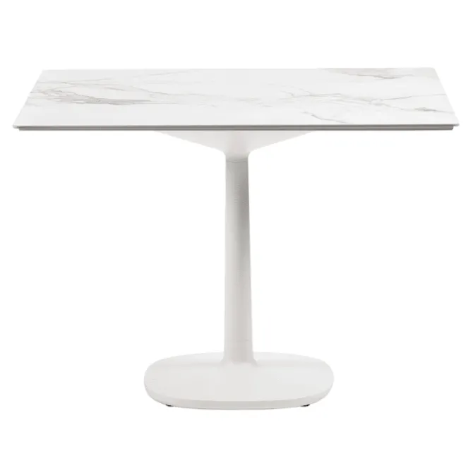 Multiplo 4138 kvadratisk bord 118x118cm med stor kvadratisk base R1,5cm