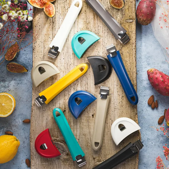 Mutine Removable Handle