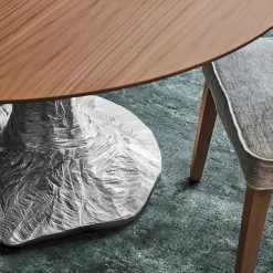 Next Table Oval