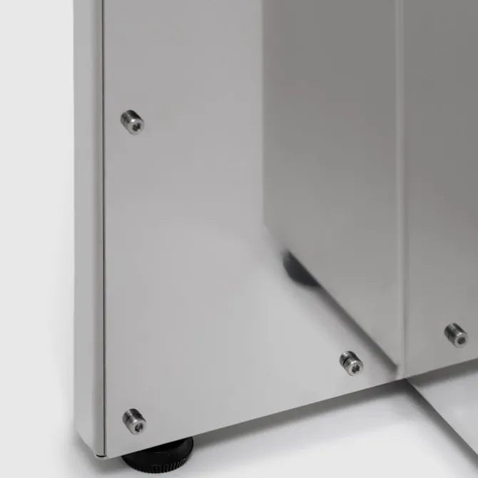 NM22 Side Table