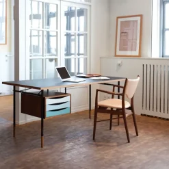 Nyhavn skrivbord 170 cm Cold med lådor Light blue