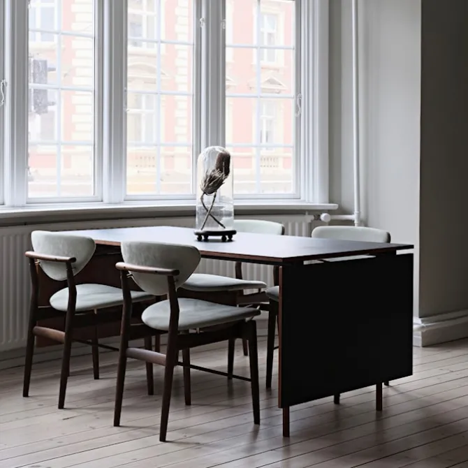 Nyhavn spisebord med klaffar Walnut