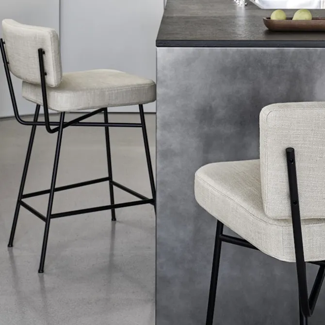 Orfeo Stool