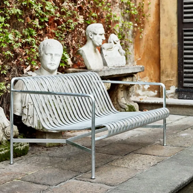 Palisade lounge sofa