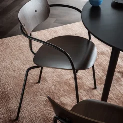 Pavilion Armchair AV2 Black