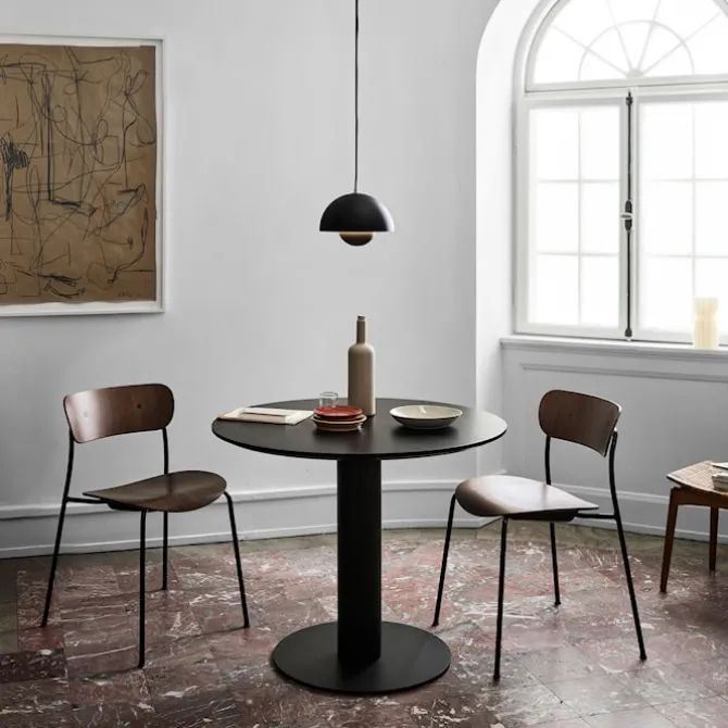 Pavilion AV1 Black