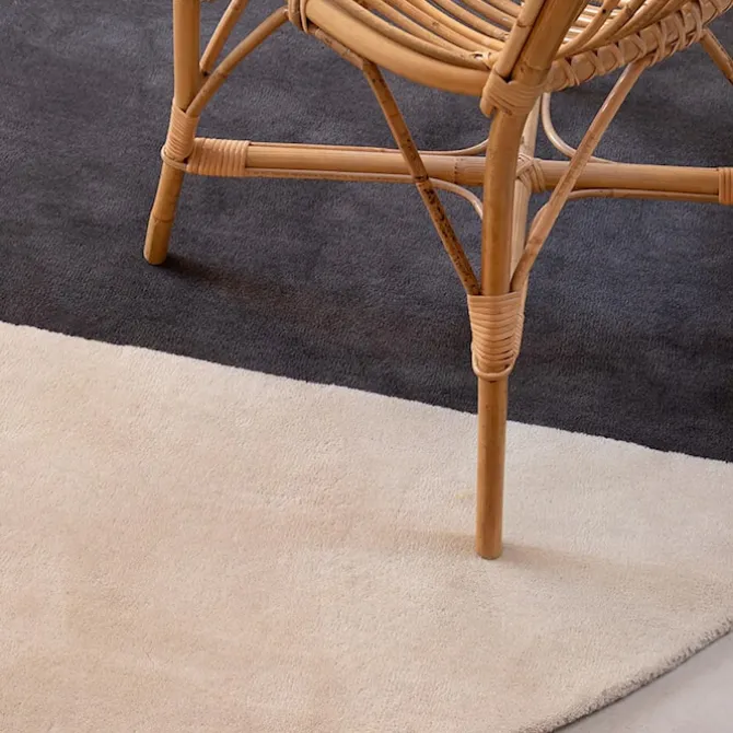 Pearls Rug Black