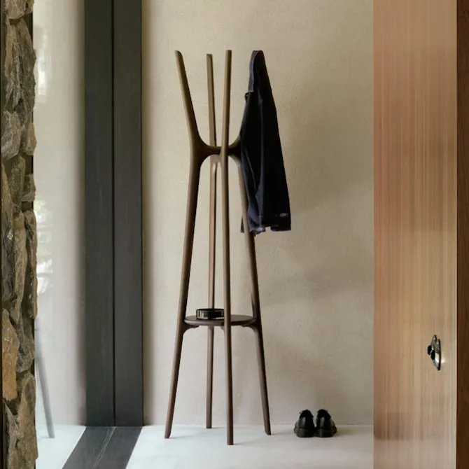 PI Coat Stand