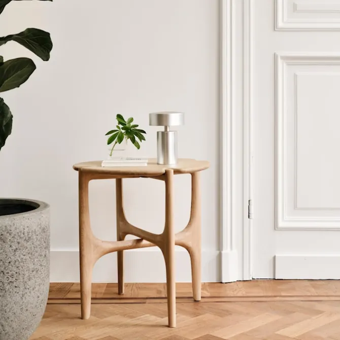 PI Side Table