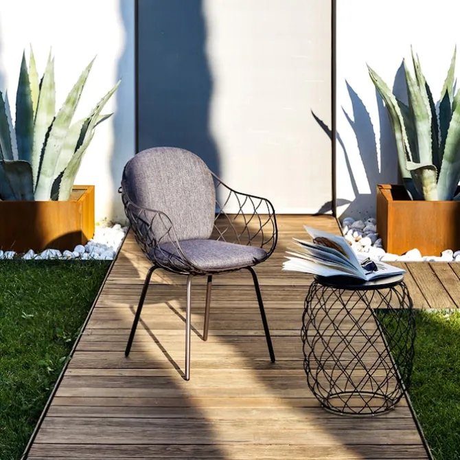 Piña Low Table