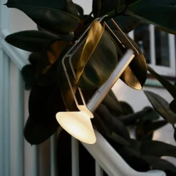 Piton Portable Lamp