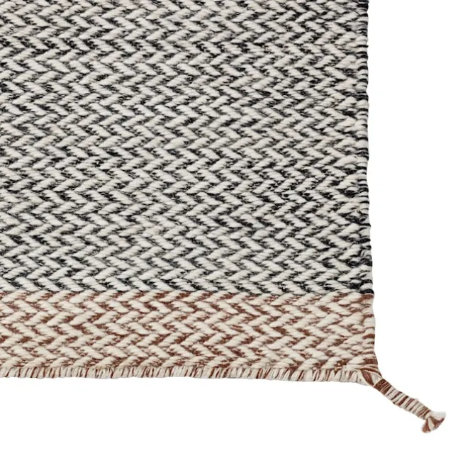 Ply Rug - Black/White