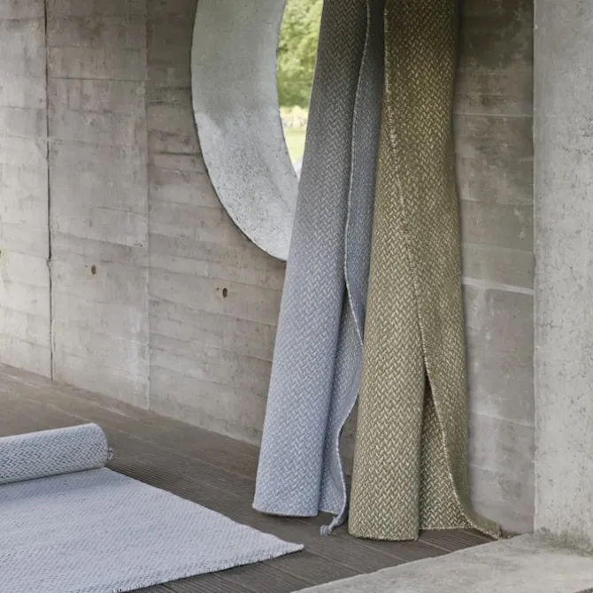 Ply rug recycled polyester light blue