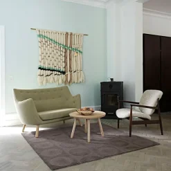 Poet sofa Walnut