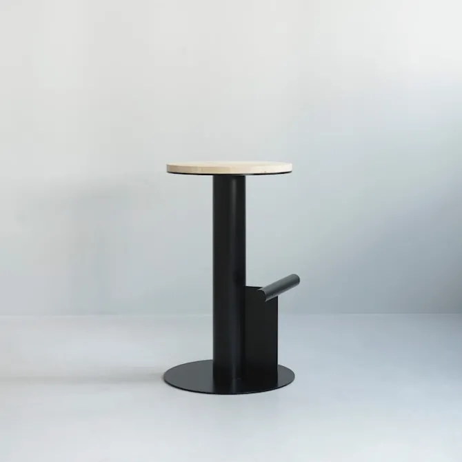 Pole Barstool 65 cm