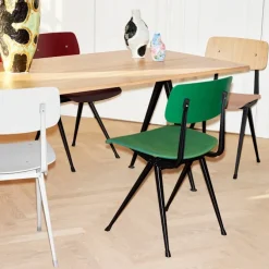 Pyramid bord 02 250 cm Black