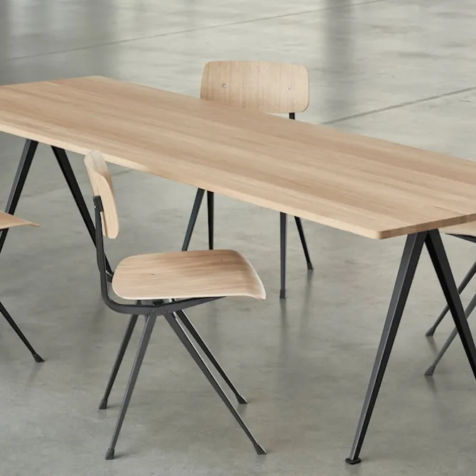 Pyramid bord 02 300 cm Black