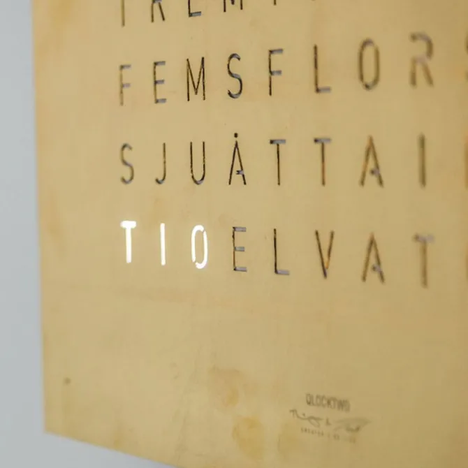 Qlocktwo Classic Creators Edition - Gold