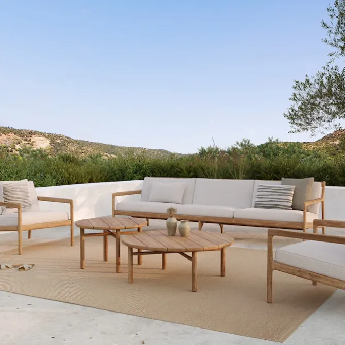 Quatro Outdoor Coffee Table
