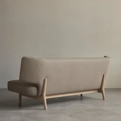 Radiohus 2-seters sofa valnøtt