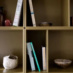 Read Spacious Bookshelf - Plinth H7 cm