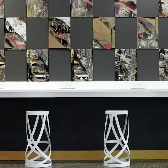Ribbon High Stool