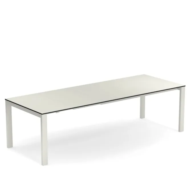 Round Table