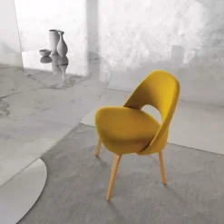 Saarinen Conference stol