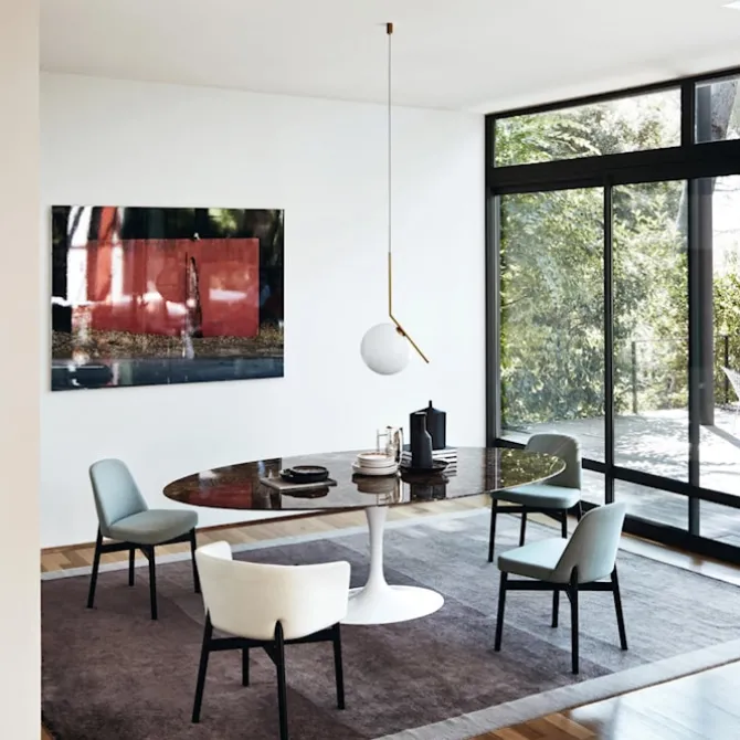 Saarinen Oval spisebord 198 cm White