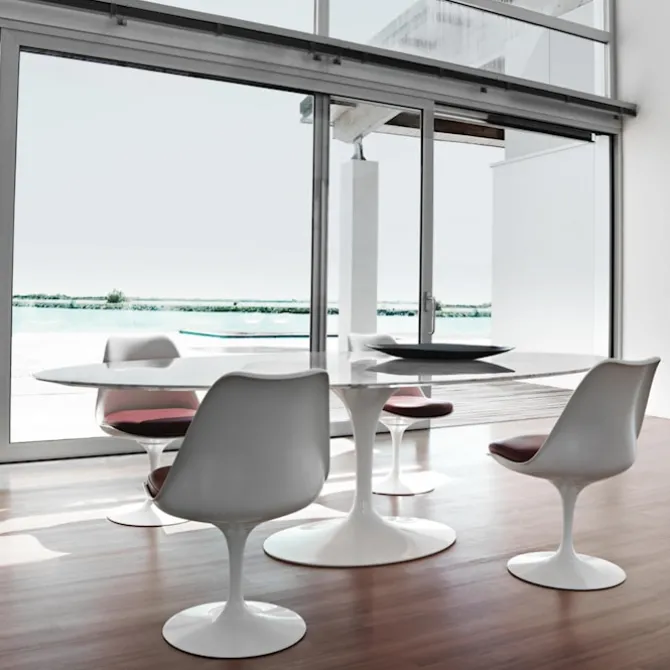 Saarinen Oval spisebord 198 cm White
